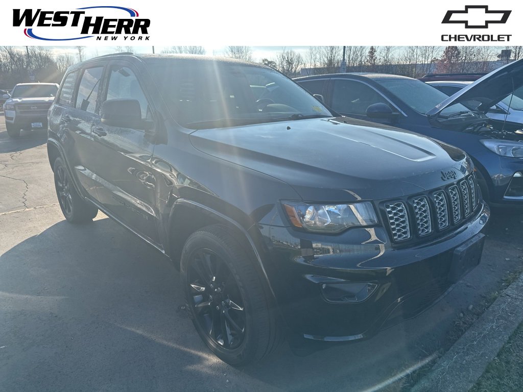 Used 2020 Jeep Grand Cherokee Altitude