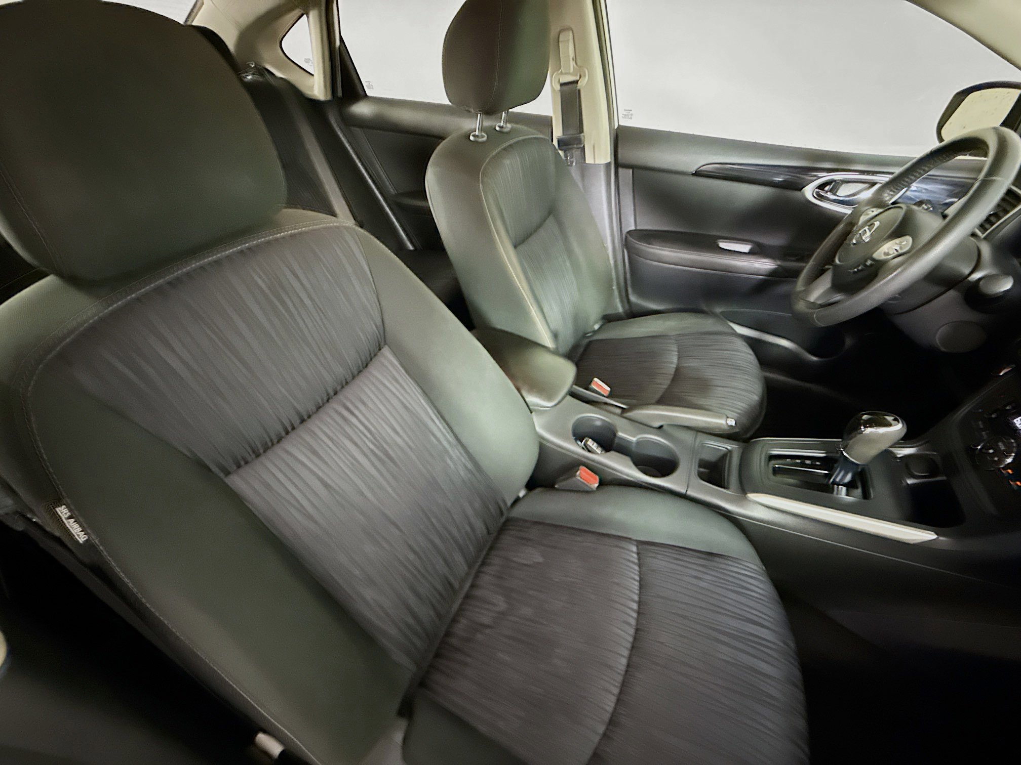 Used 2019 Nissan Sentra SV FWD image 33