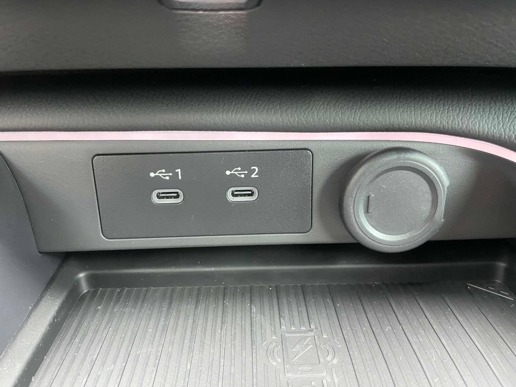 New 2026 Nissan Sentra SR w/ SR Premium Package FWD image 28