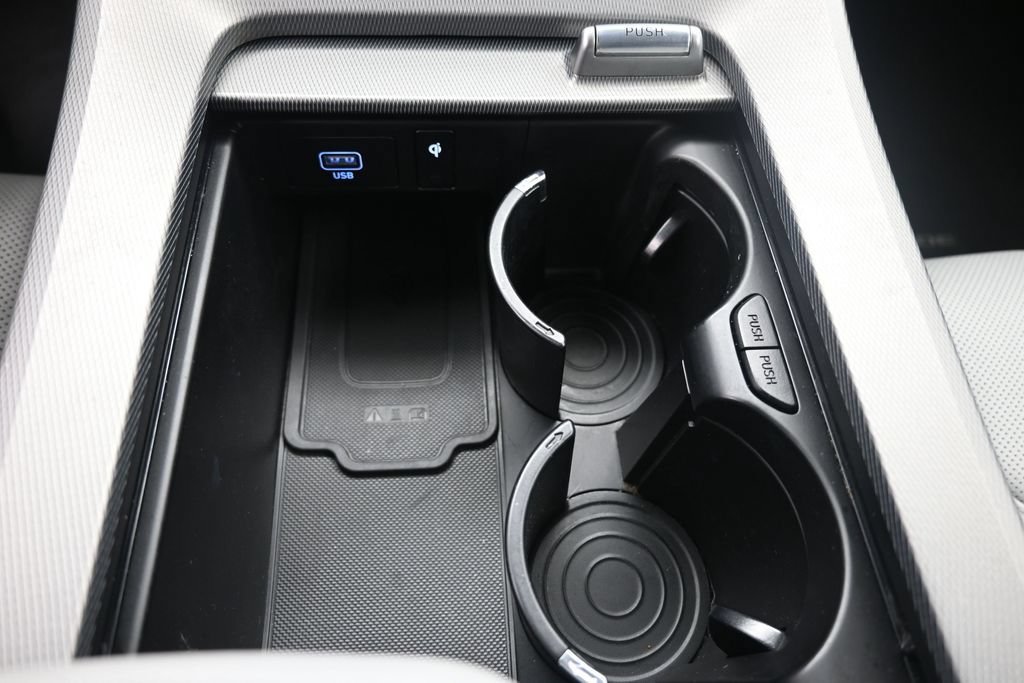 Used 2022 Hyundai Palisade SEL w/ Premium Package FWD image 14