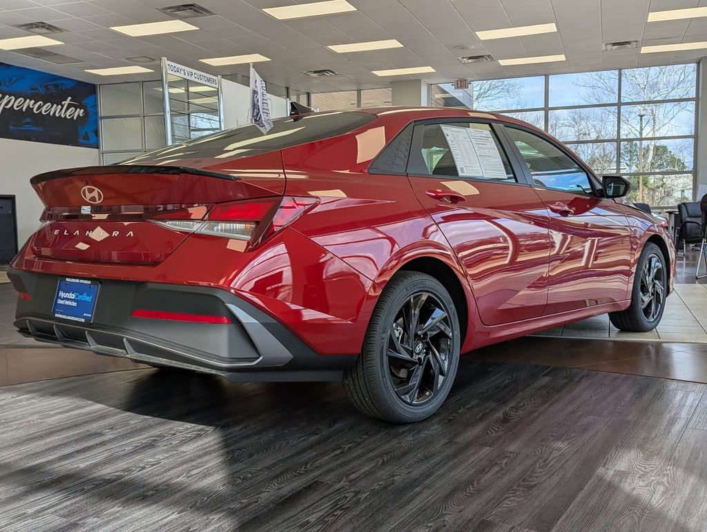 Certified 2026 Hyundai Elantra Sport FWD image 4