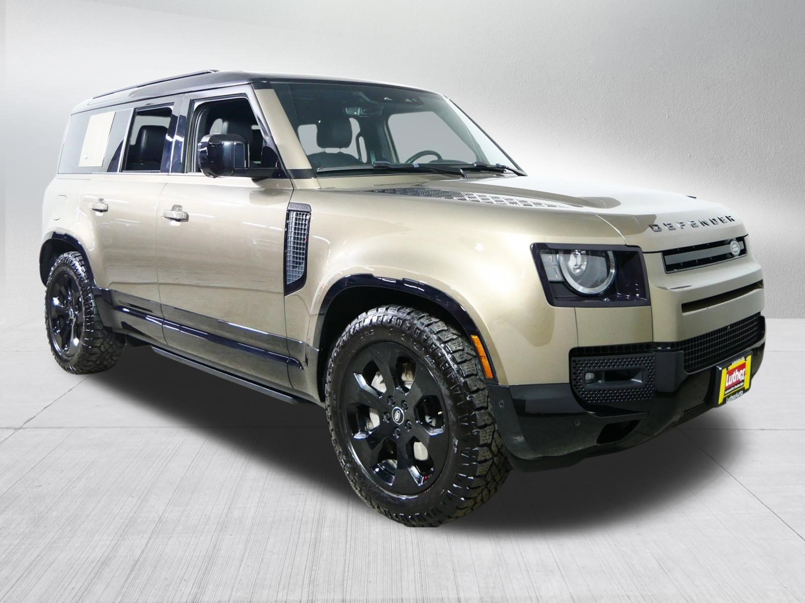 Used 2024 Land Rover Defender 110 X-Dynamic SE AWD/4WD image 1