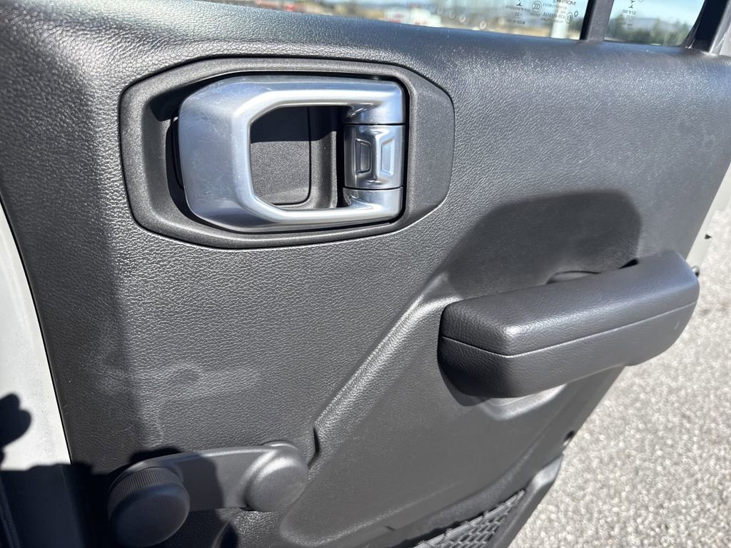 Used 2022 Jeep Gladiator Sport w/ Trailer Tow Package image 18