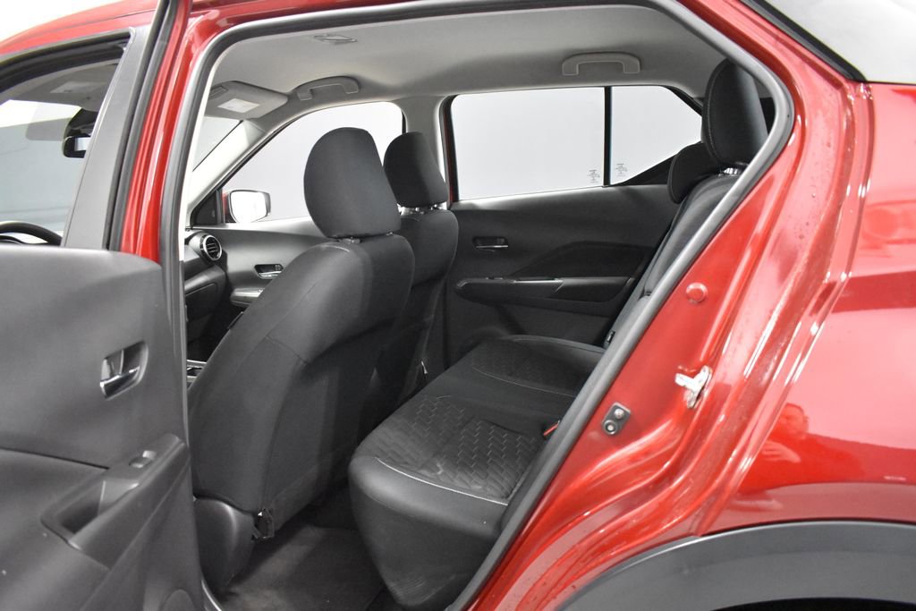 Used 2021 Nissan Kicks SV image 27