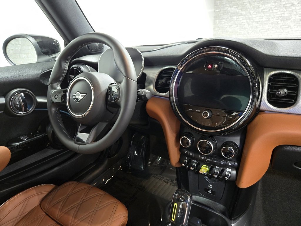 Used 2024 MINI Cooper SE image 47