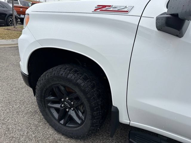 Used 2022 Chevrolet Silverado 1500 LT Trail Boss w/ Convenience Package II AWD/4WD image 8