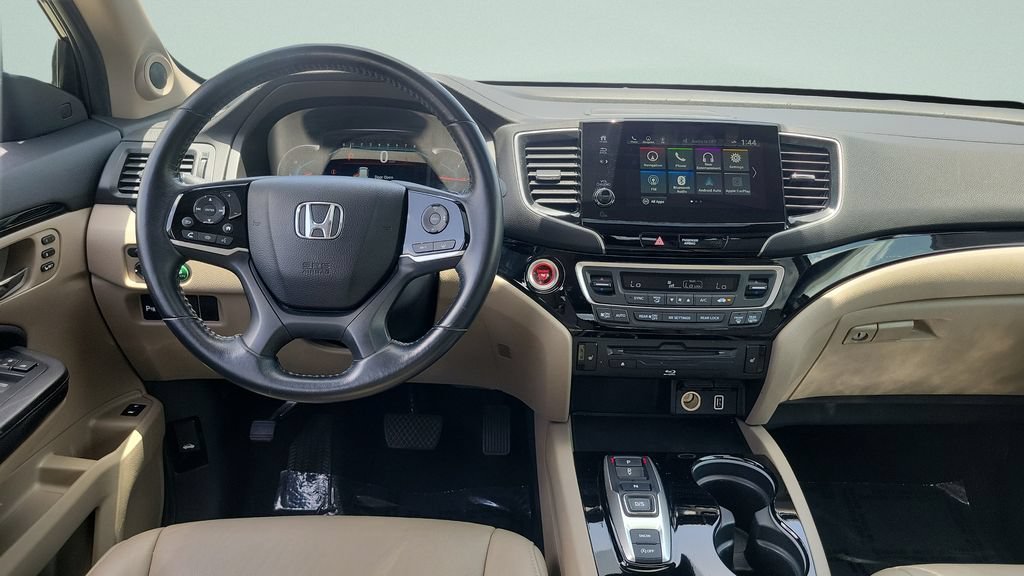 Used 2021 Honda Pilot Touring image 12