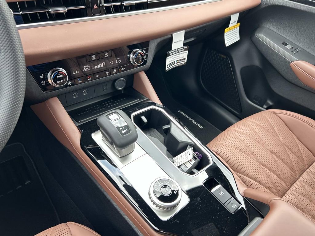 New 2026 Mitsubishi Outlander SEL image 30