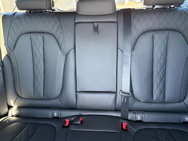 New 2026 BMW X5 M60i image 23