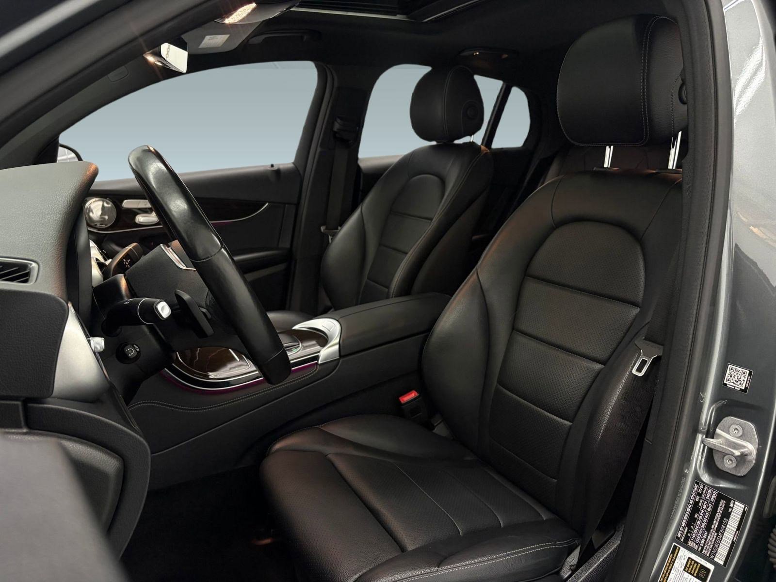 Used 2021 Mercedes-Benz GLC 300 4MATIC Coupe image 5