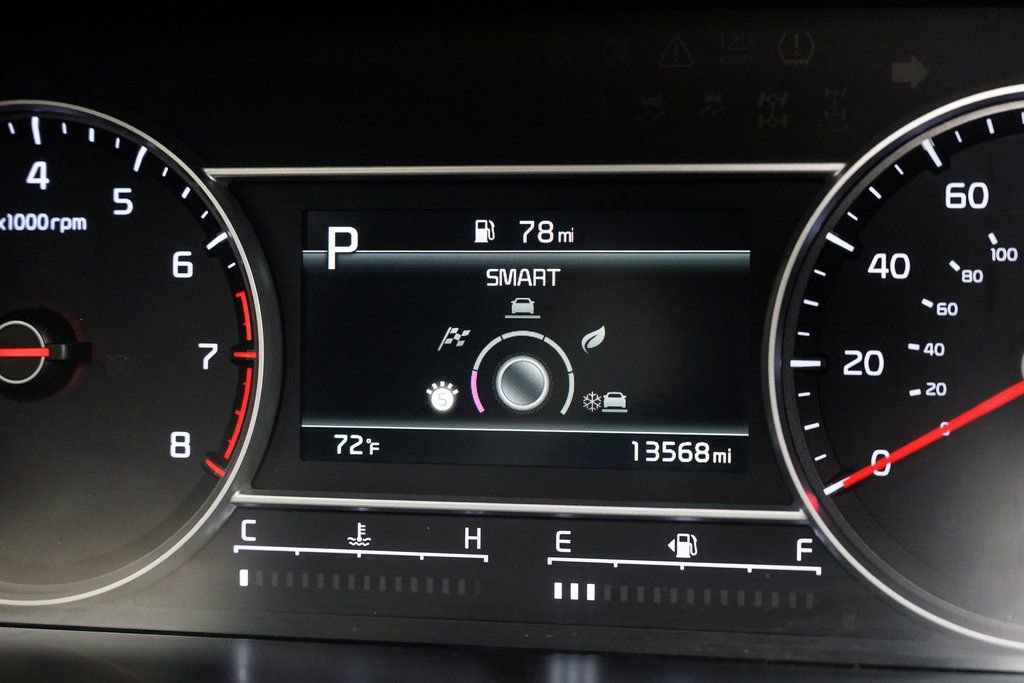 Used 2023 Kia Sorento LX image 13