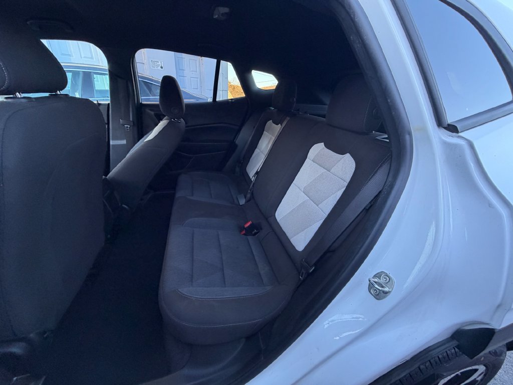 Used 2024 Chevrolet Trax RS w/ Driver Confidence Package FWD image 10