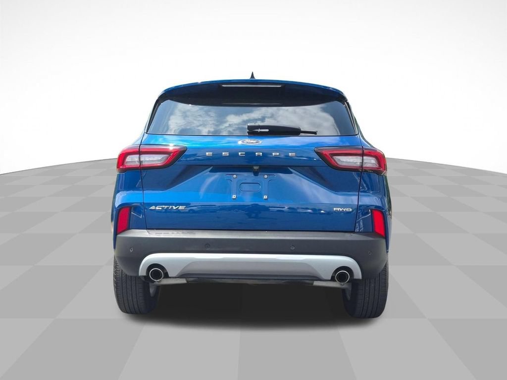 Used 2023 Ford Escape Active w/ Tech Pack #1 AWD/4WD image 4