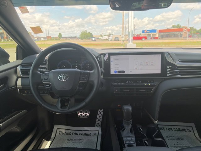 Used 2025 Toyota Camry XSE FWD image 14