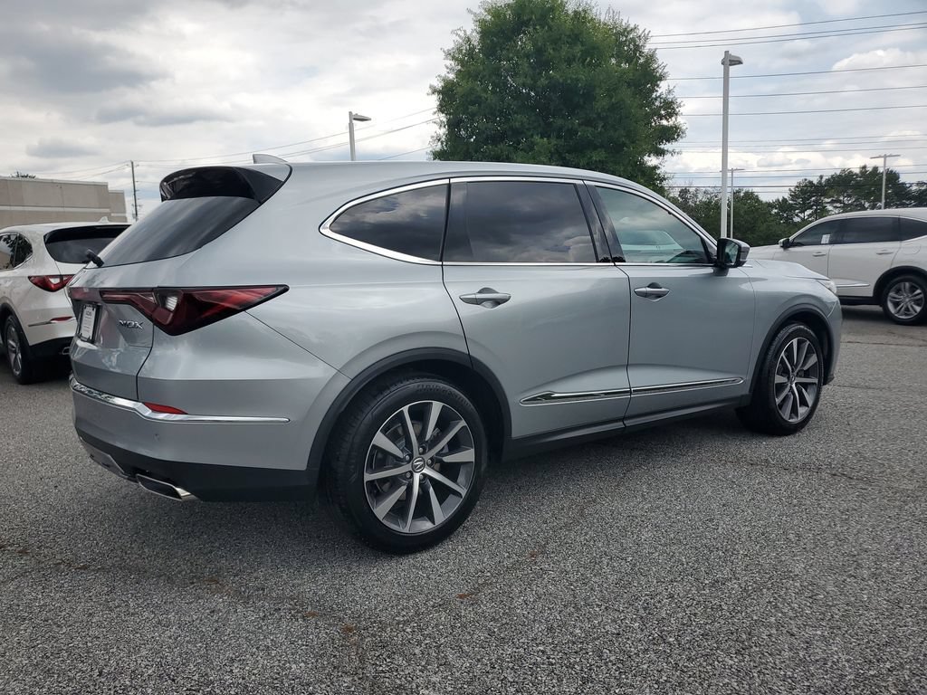 Certified 2026 Acura MDX w/ Technology Package FWD image 5