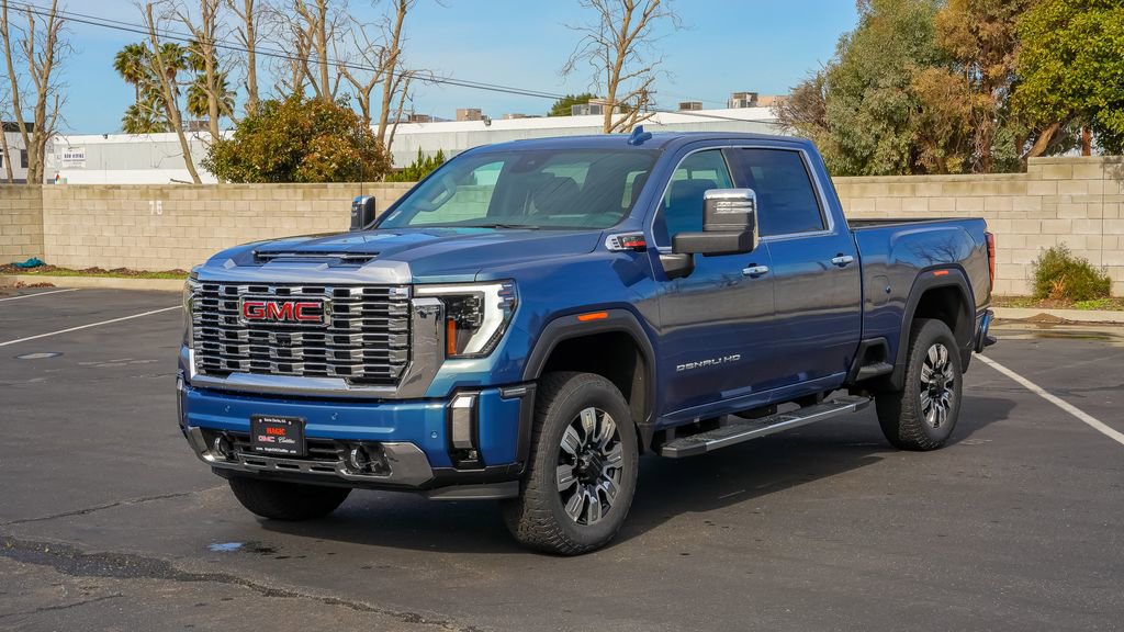 New 2025 GMC Sierra 2500 Denali w/ Technology Package image 3