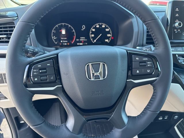 New 2026 Honda Odyssey Touring image 13