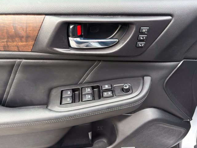 Used 2019 Subaru Outback 2.5i Limited AWD/4WD image 11
