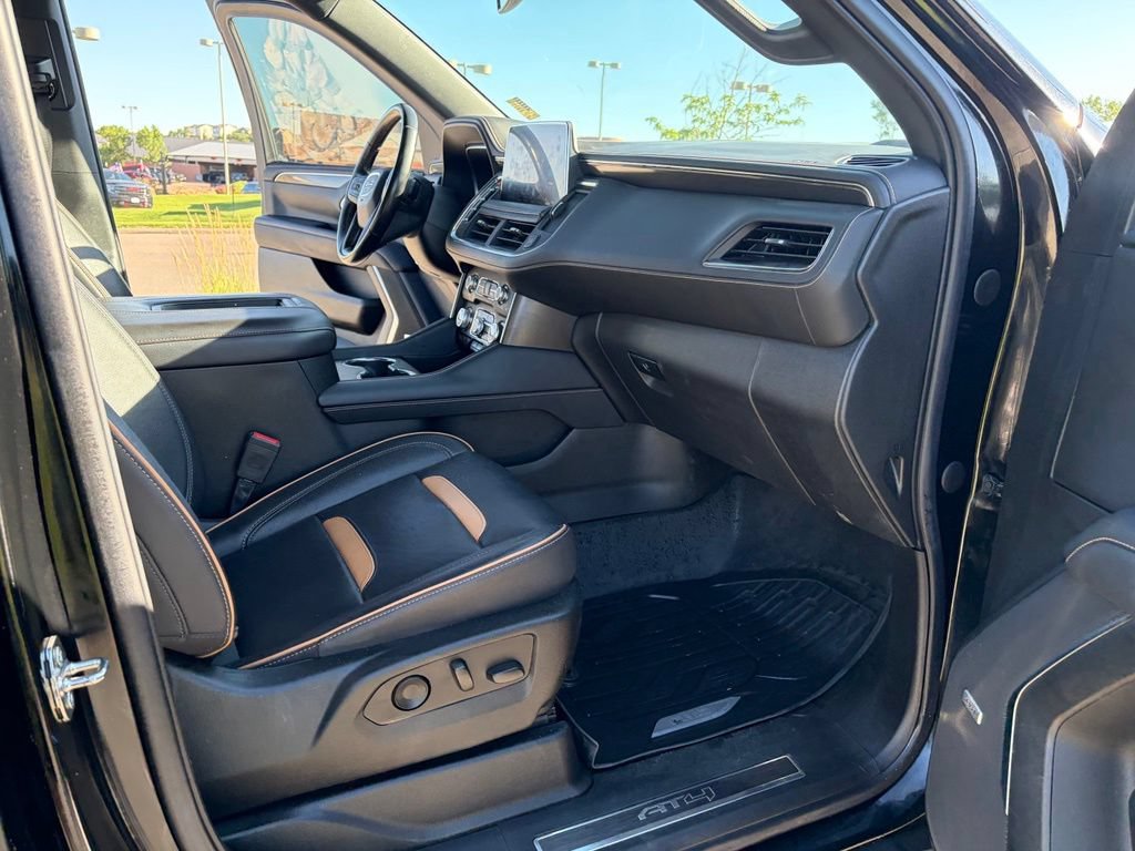 Used 2022 GMC Yukon AT4 AWD/4WD image 22