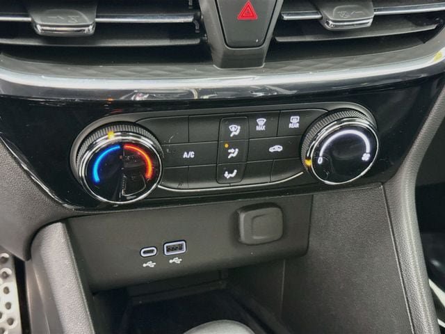 Used 2025 Buick Encore GX Sport Touring w/ Advanced Technology Package FWD image 16