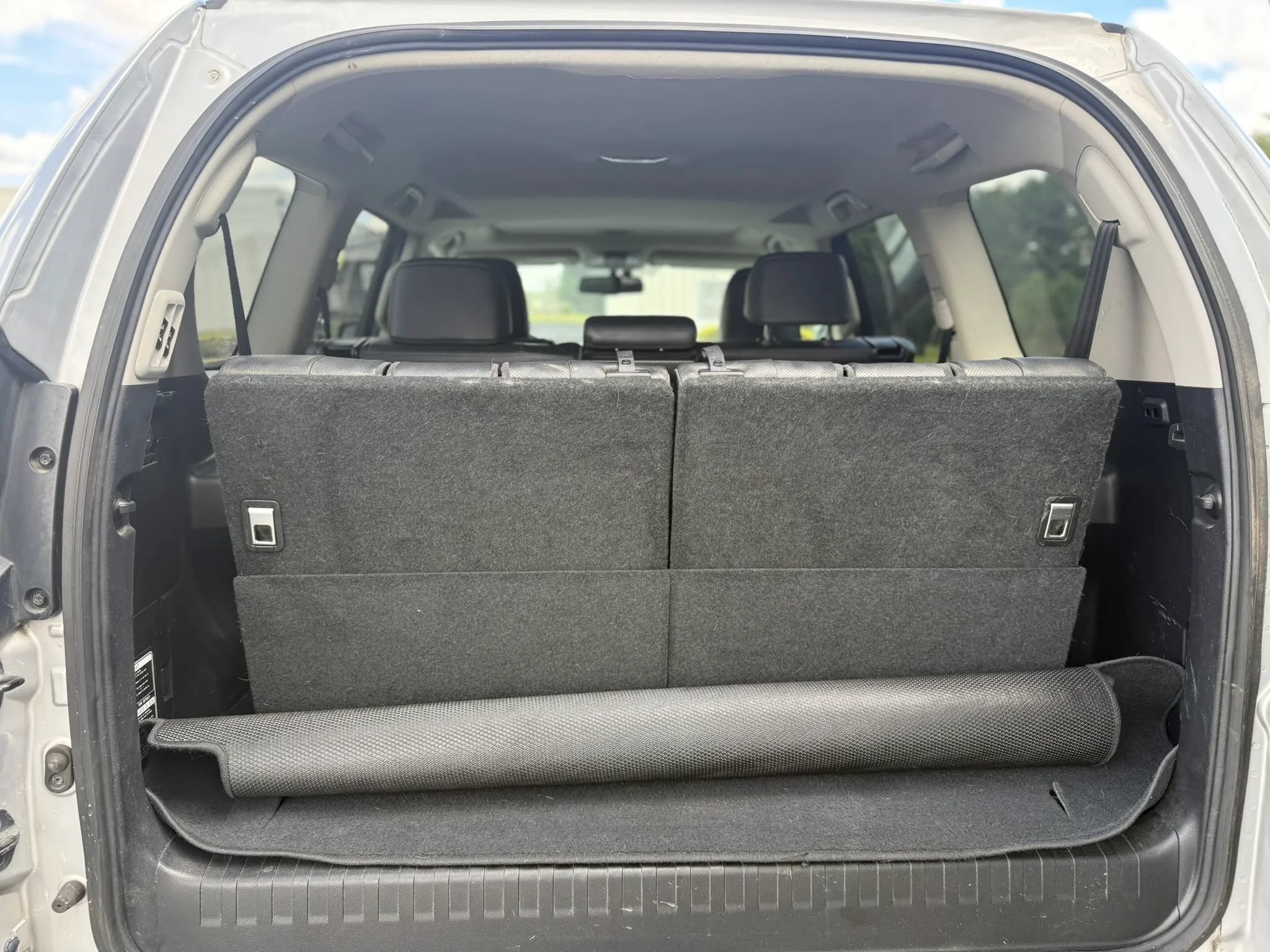 Used 2011 Lexus GX 460 AWD/4WD image 14