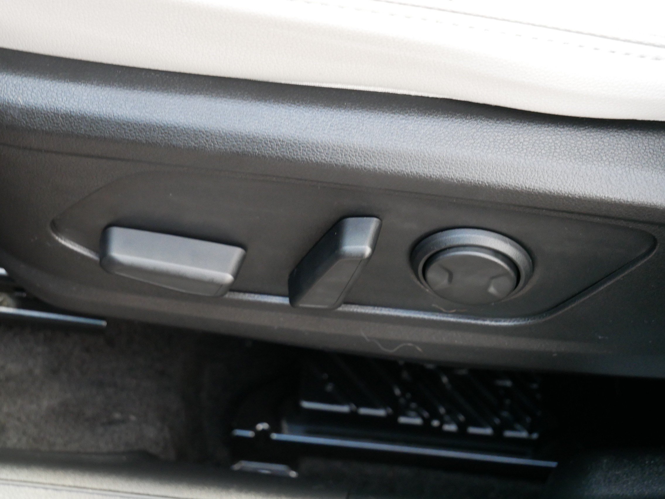 Certified 2024 Hyundai Tucson Limited AWD/4WD image 20