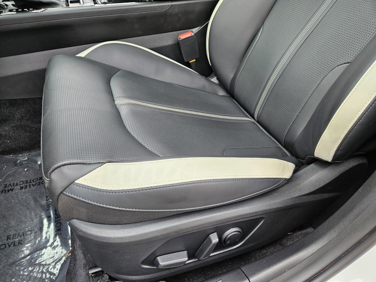 Used 2025 Kia K5 GT-Line w/ GT-Line Premium Package FWD image 8
