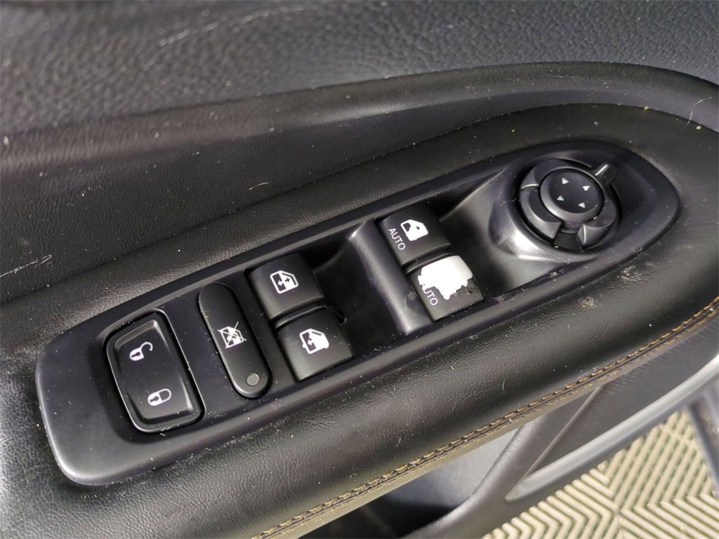 Used 2019 Jeep Compass Limited image 21