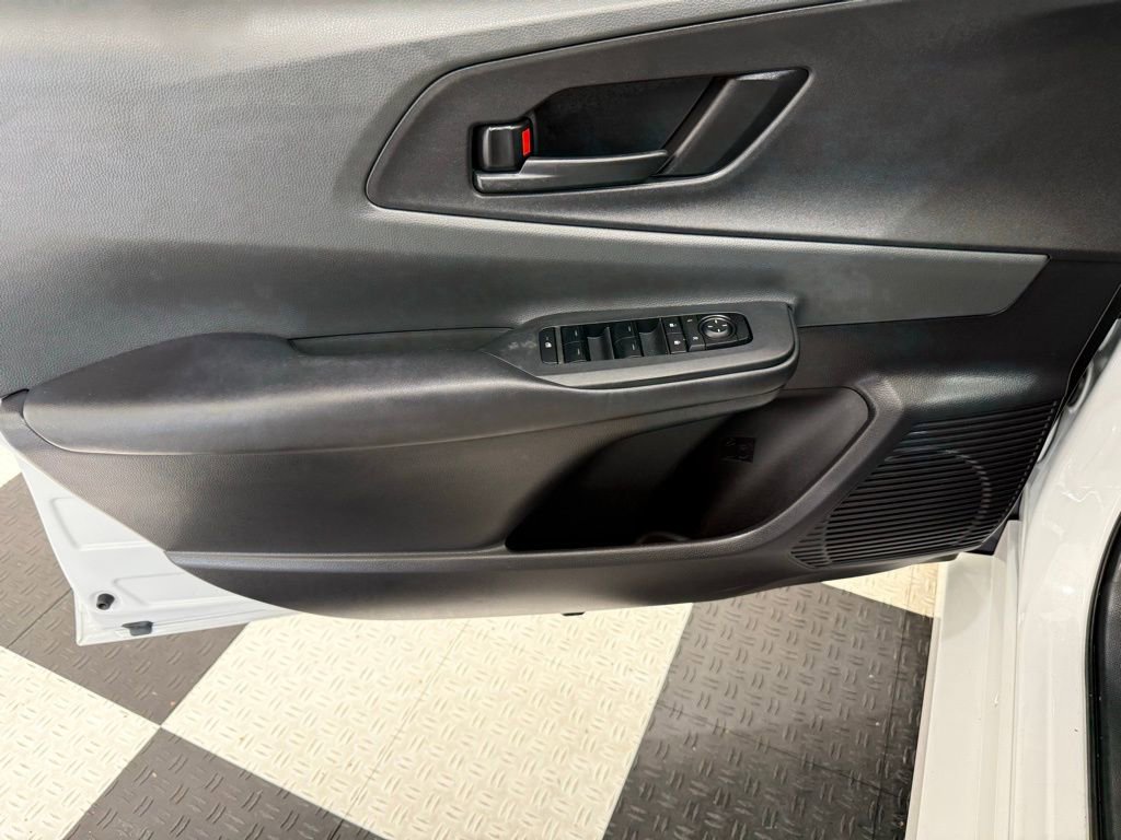 Used 2023 Toyota Prius LE FWD image 14