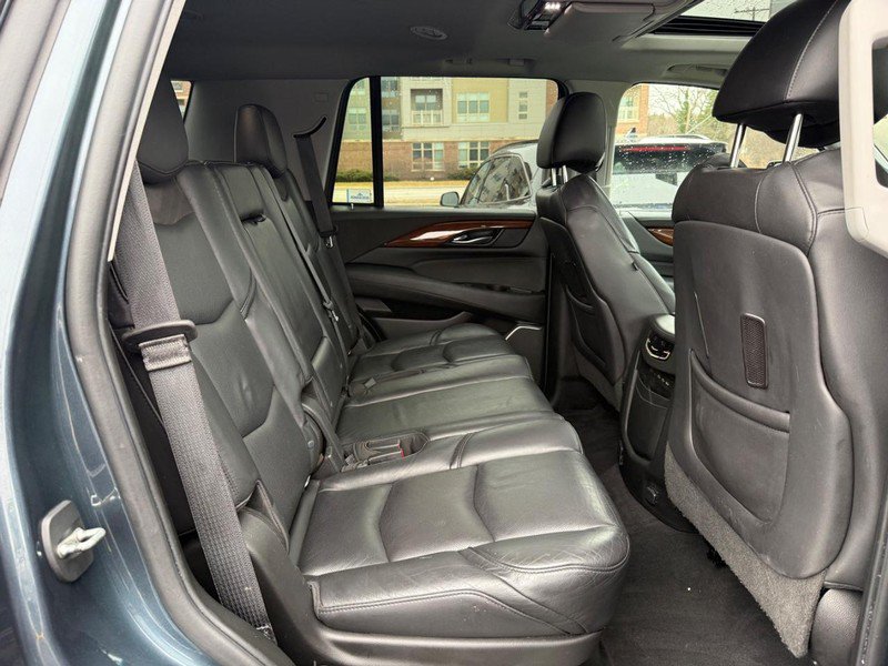 Used 2019 Cadillac Escalade Premium Luxury AWD/4WD image 11