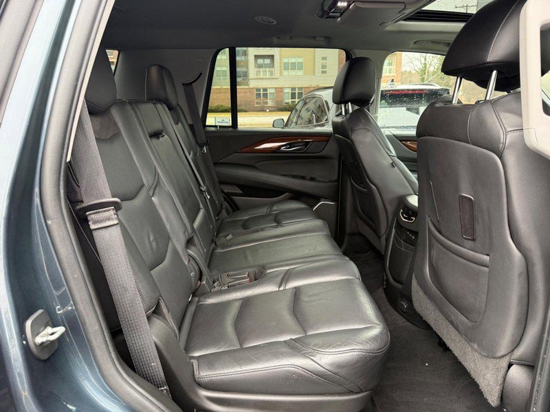Used 2019 Cadillac Escalade Premium Luxury image 11