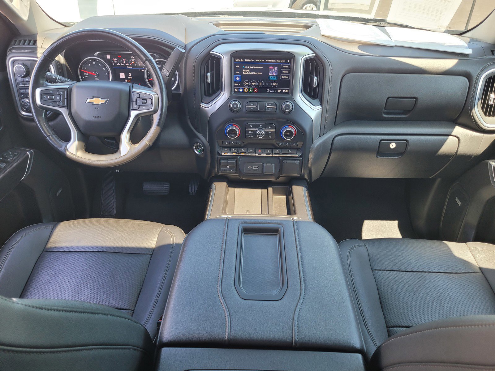 Used 2021 Chevrolet Silverado 1500 LTZ w/ LTZ Premium Package AWD/4WD image 14