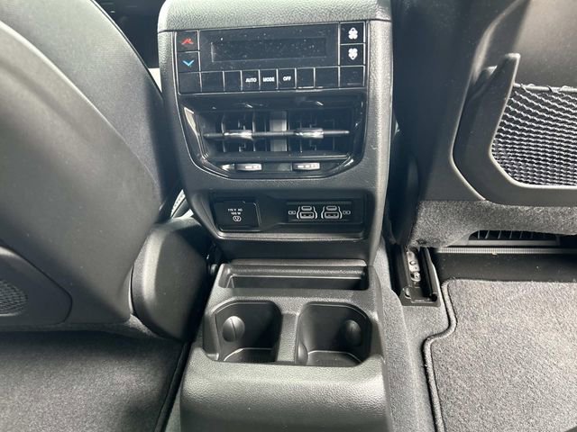 Used 2023 Jeep Grand Cherokee L Laredo AWD/4WD image 19