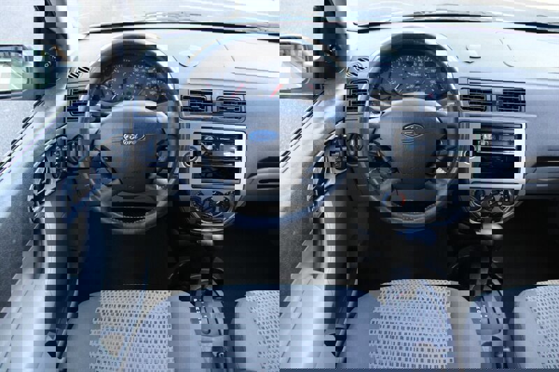 Used 2007 Ford Focus SES image 16