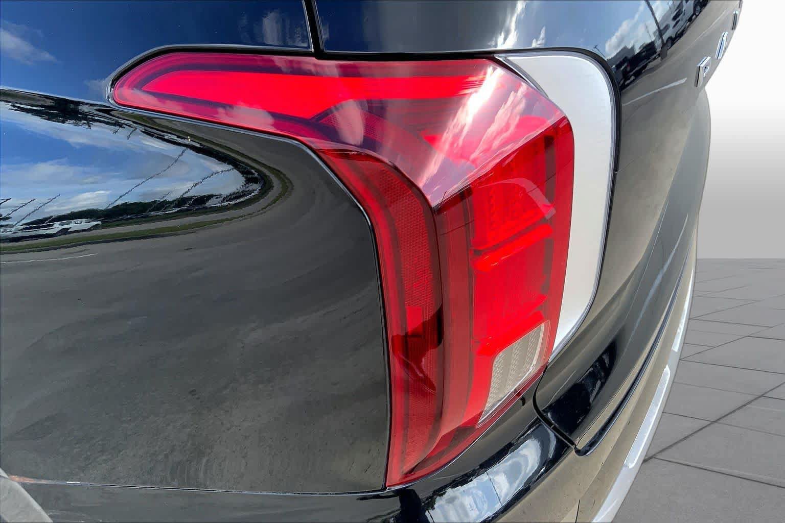 Used 2022 Hyundai Palisade Calligraphy FWD image 27