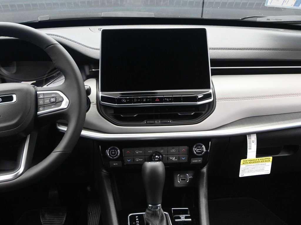 New 2026 Jeep Compass Limited image 24