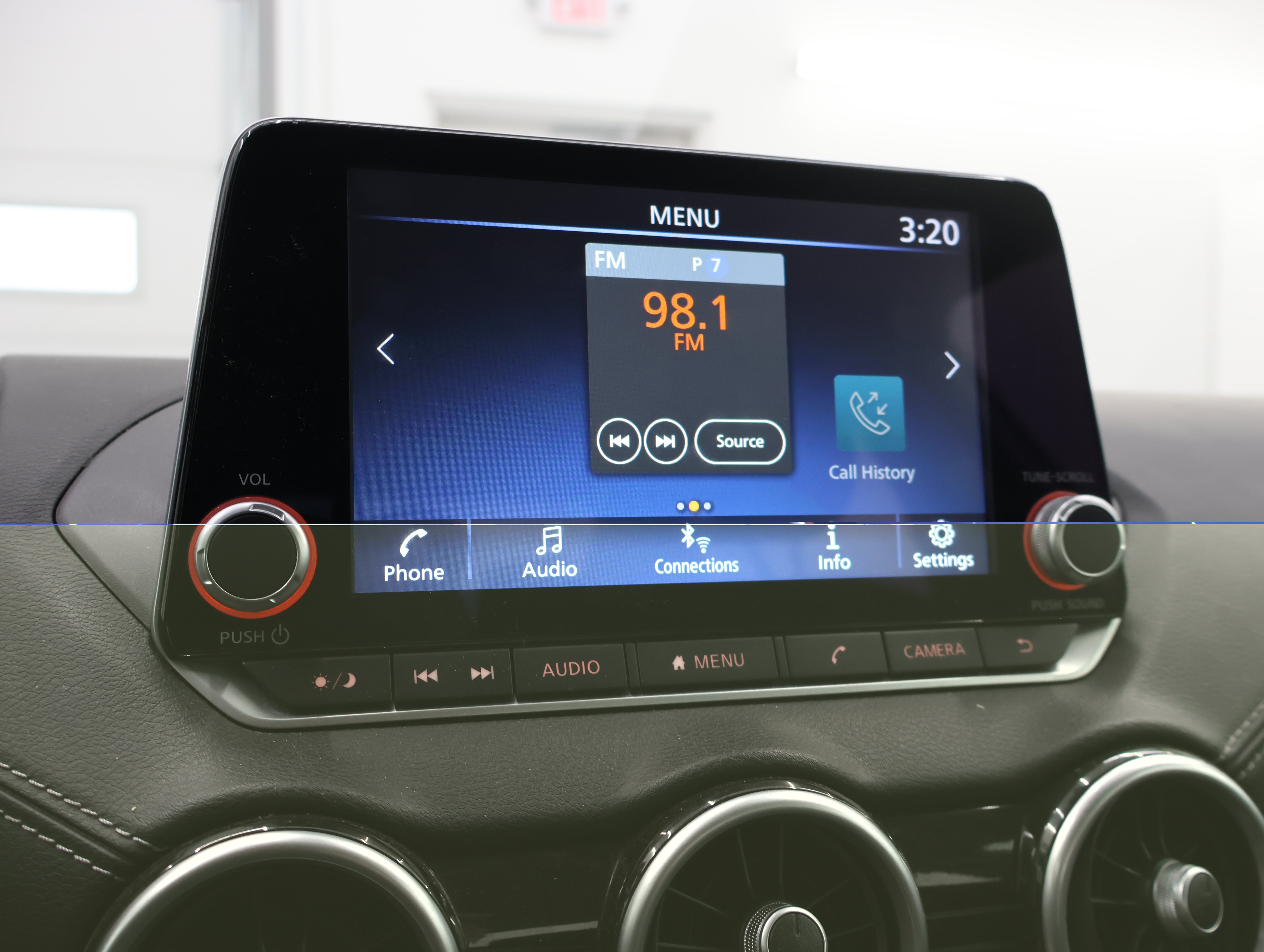 Used 2024 Nissan Sentra SV FWD image 45