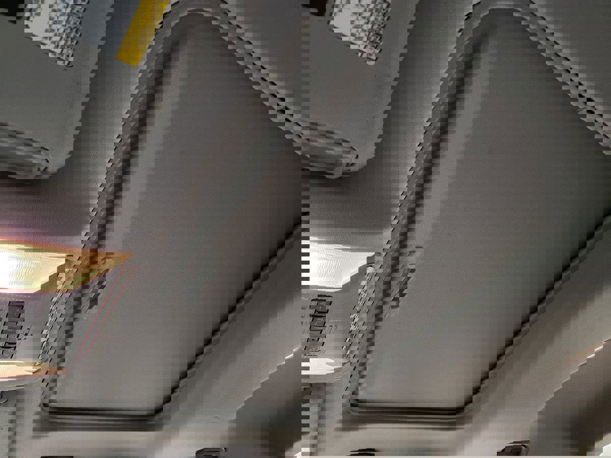 Used 2019 Toyota RAV4 XLE Premium image 45