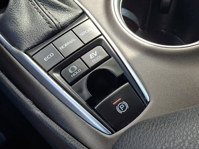 Used 2021 Toyota Camry LE FWD image 15