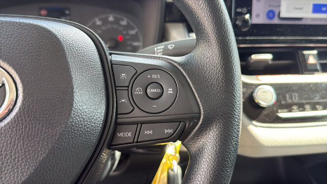 Certified 2025 Toyota Corolla LE FWD image 20