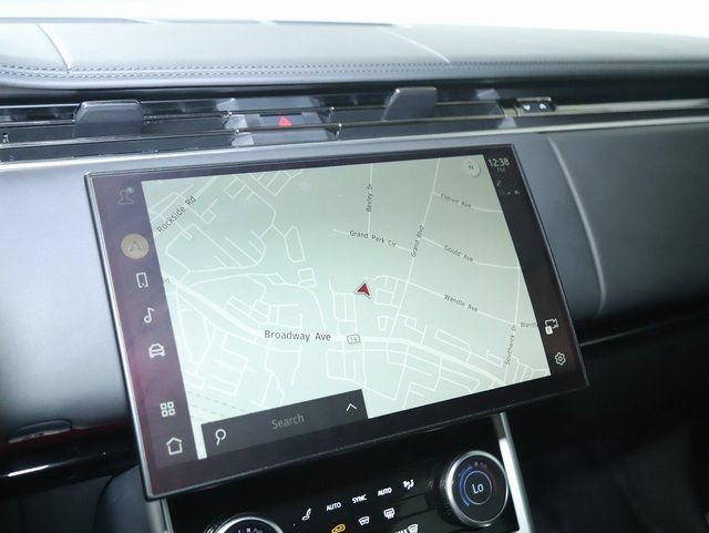 Used 2023 Land Rover Range Rover SE AWD/4WD image 25