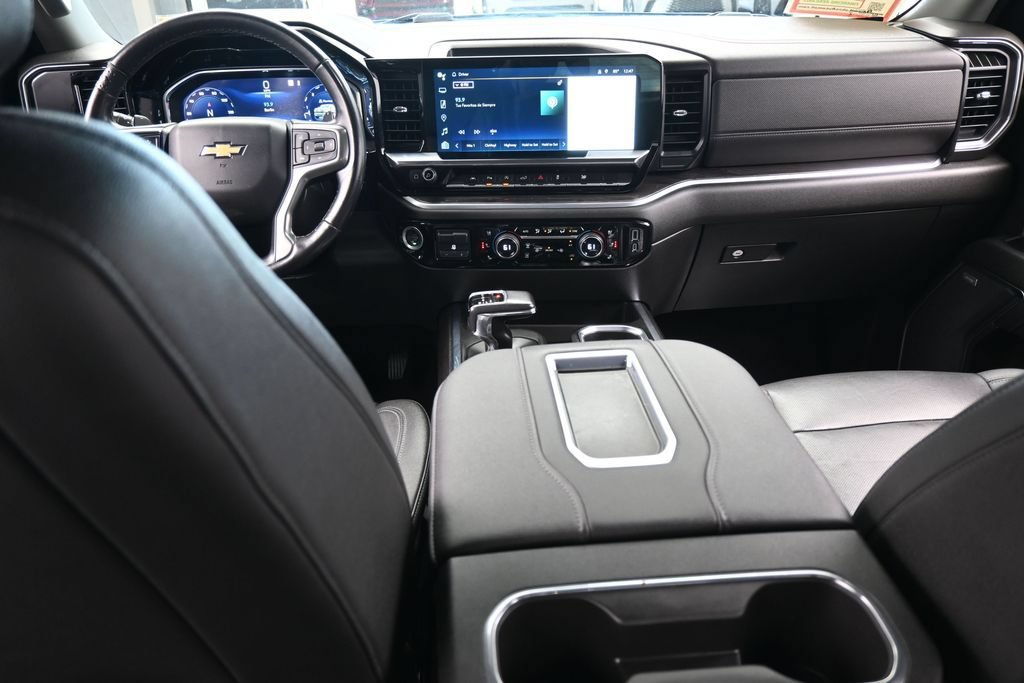 Used 2022 Chevrolet Silverado 1500 LTZ RWD image 46