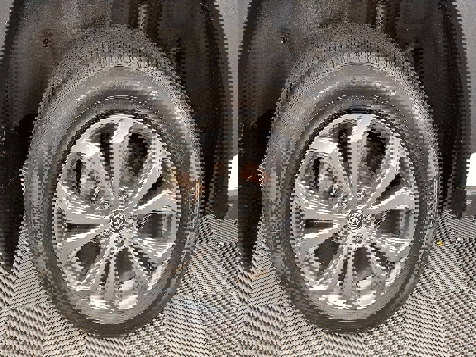 Used 2022 Toyota RAV4 Limited image 27