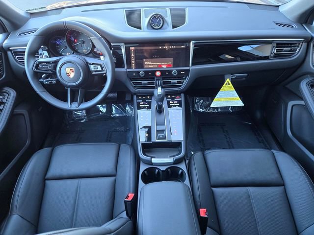 Used 2026 Porsche Macan image 15