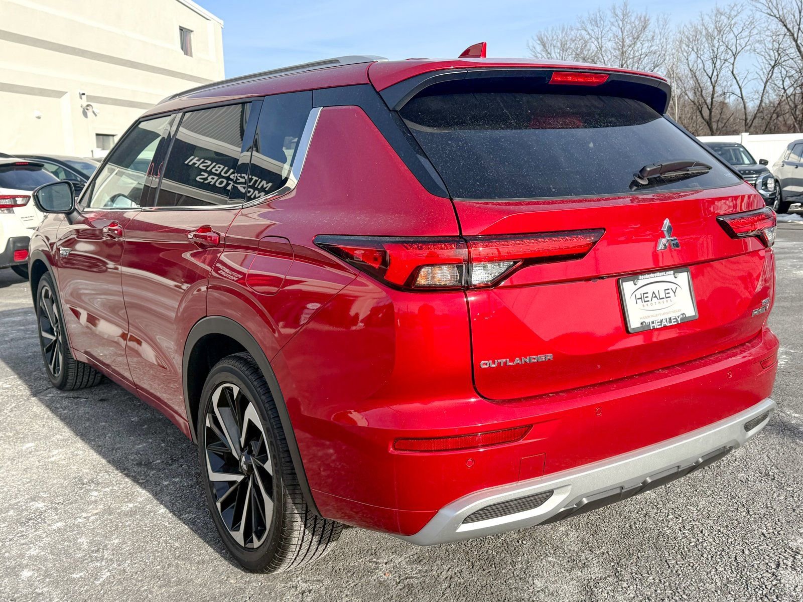 New 2025 Mitsubishi Outlander SEL image 5