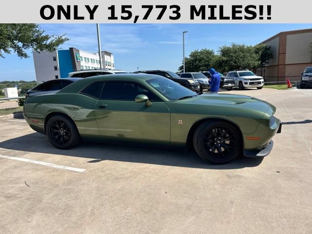 Used 2019 Dodge Challenger R/T Scat Pack w/ Dynamics Package RWD image 2