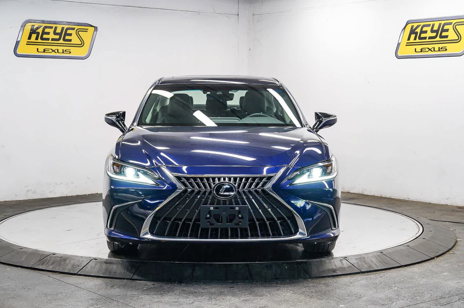 Used 2024 Lexus ES 300h w/ Premium Package FWD image 6