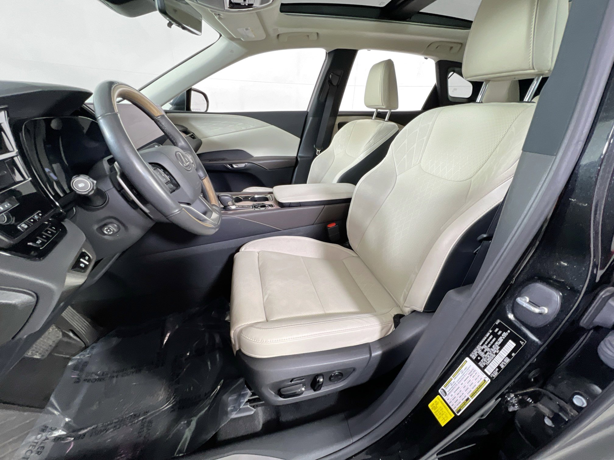 Used 2023 Lexus RX 350 AWD image 21