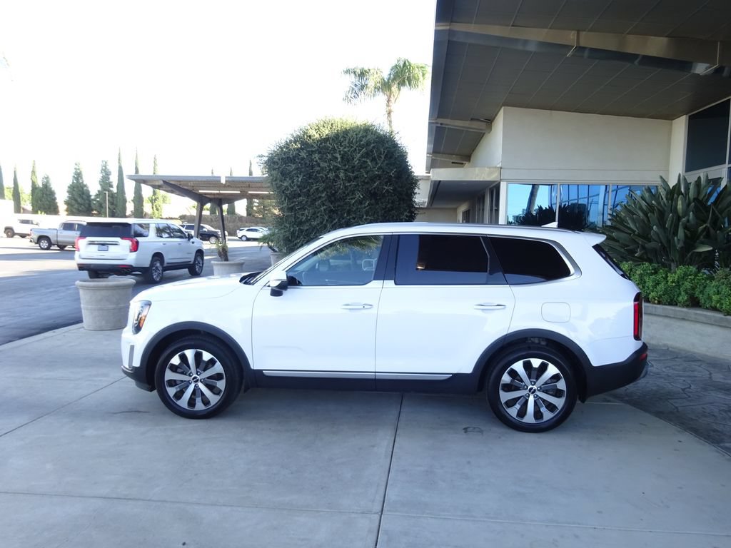 Used 2022 Kia Telluride S FWD image 5