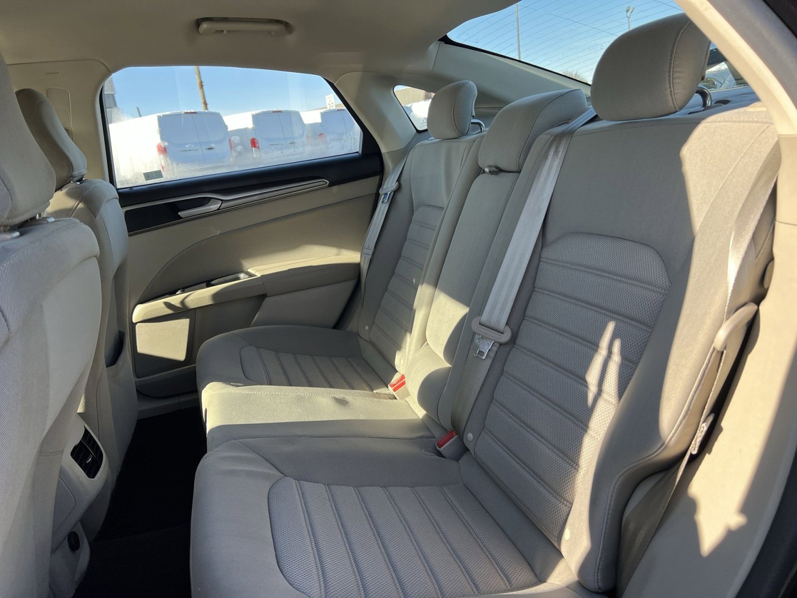 Used 2020 Ford Fusion SE image 23